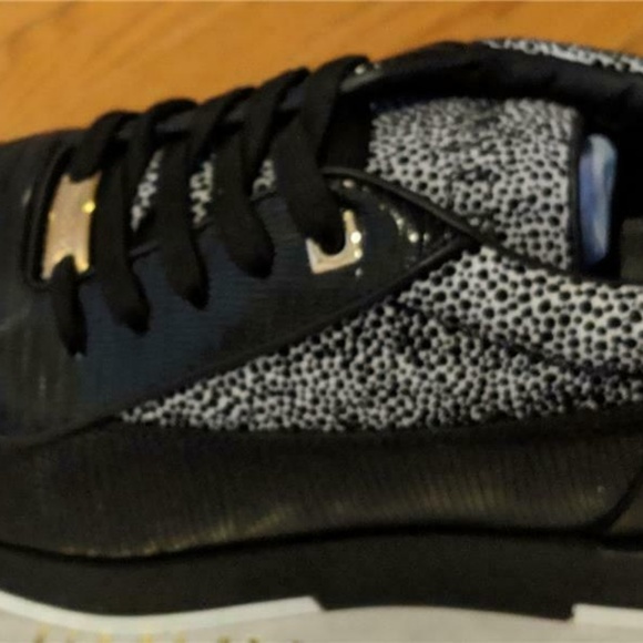 Jimmy Choo "Jett" Suede Lizard Print Sneakers - Picture 5 of 7